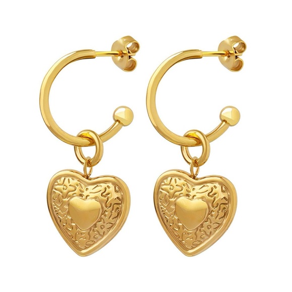 18k Gold plated  heart earrings !Hypoallergenic . - Picture 1 of 3